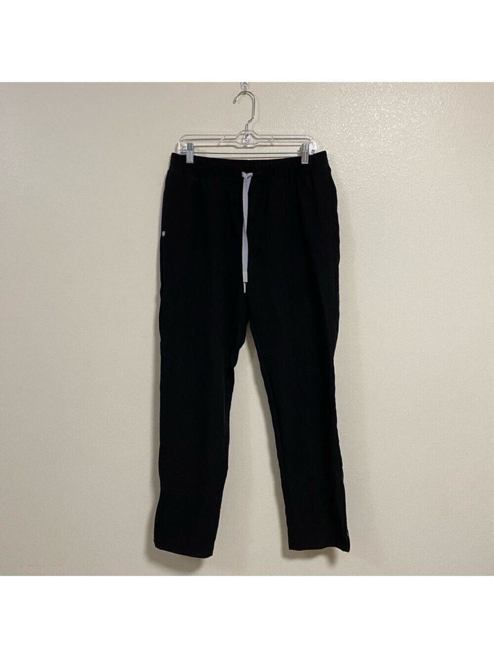 Figs Scrub Pants Men's Size Large Black Medical scrub Pants zippered ankle